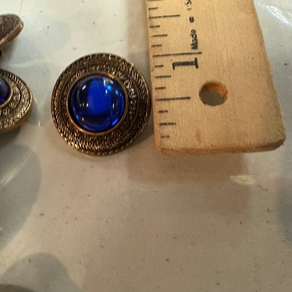 Vintage Style Cobalt Blue Faux Sapphire Antique Gold Filigree Shank Buttons 22pc